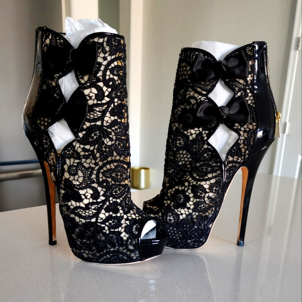 Jimmy Choo
